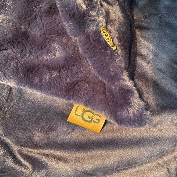 UGG Bedding Nwot Ugg Body Pillow Cover Poshmark